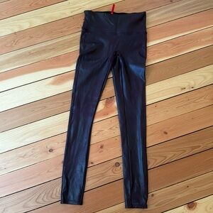 Faux leather look Spanx (s)
